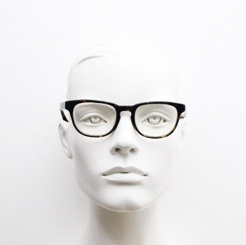 Warby Parker rectangular eye glasses. Tortoise gloss acetate optical frames with keyhole bridge. Prescription eyeglasses. RX spectacles