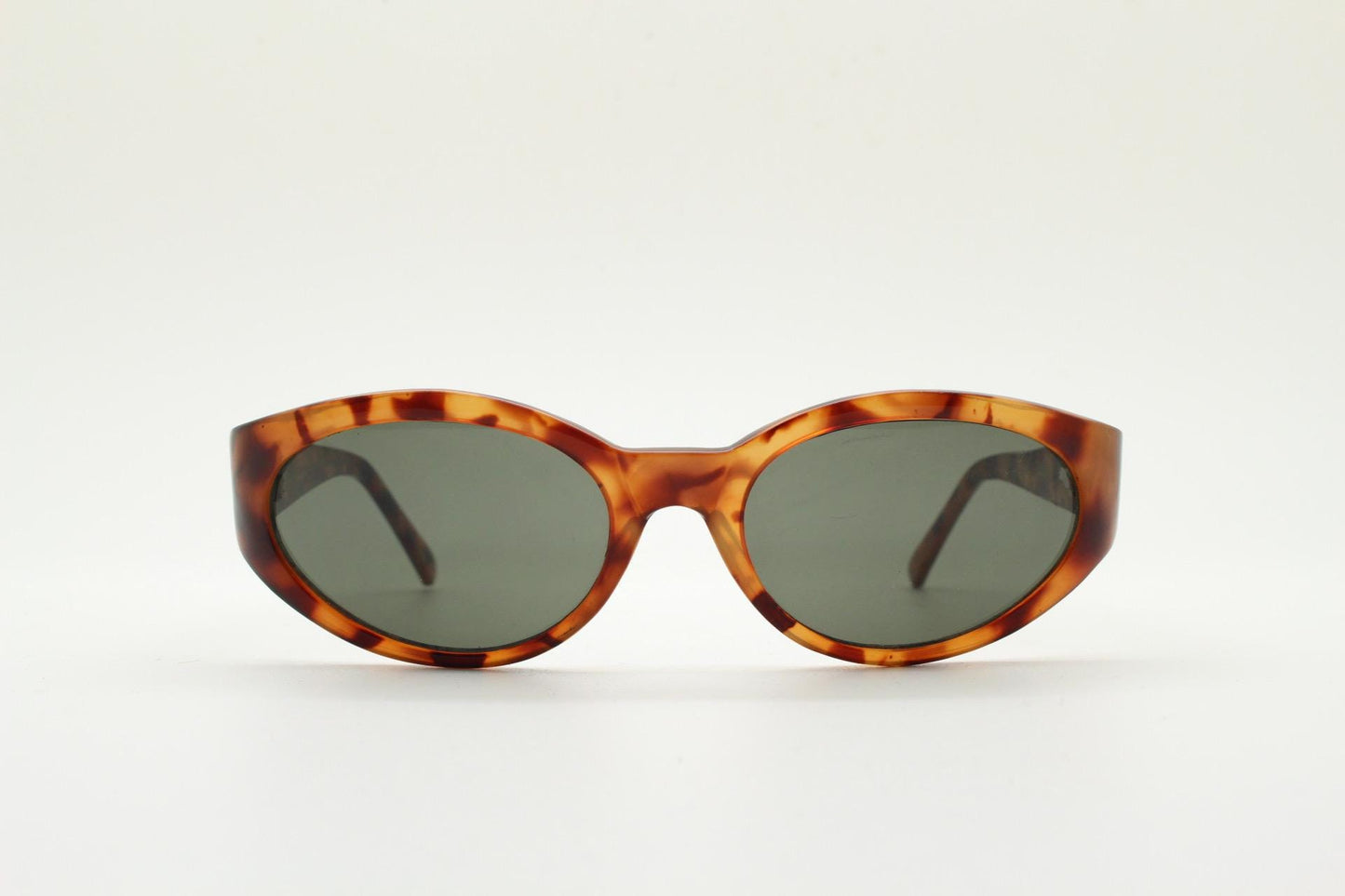 Vintage 90s oval chic cat eye sunglasses. Womens vibrant tortoise quality acetate frame with green lenses. 60s design. VGC NOS