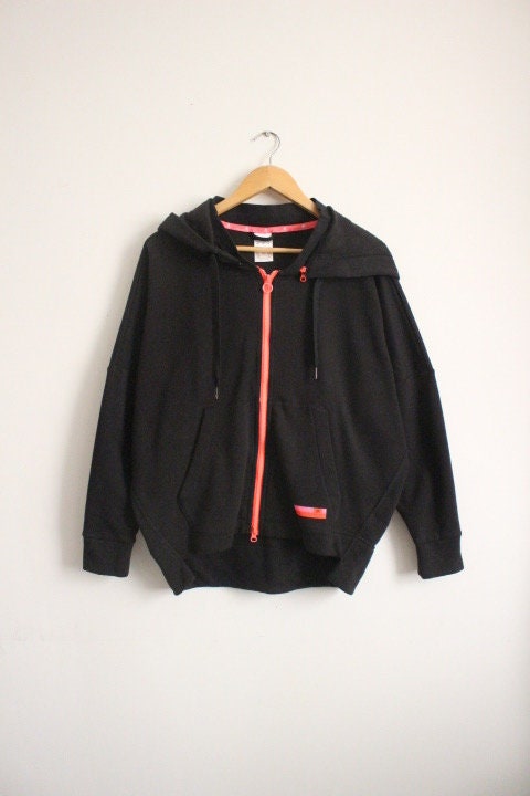 Stella Mc Cartney for Adidas Stellasport vintage zipper hoody. Black batwing track top with pink double zip detachable hood and tail section