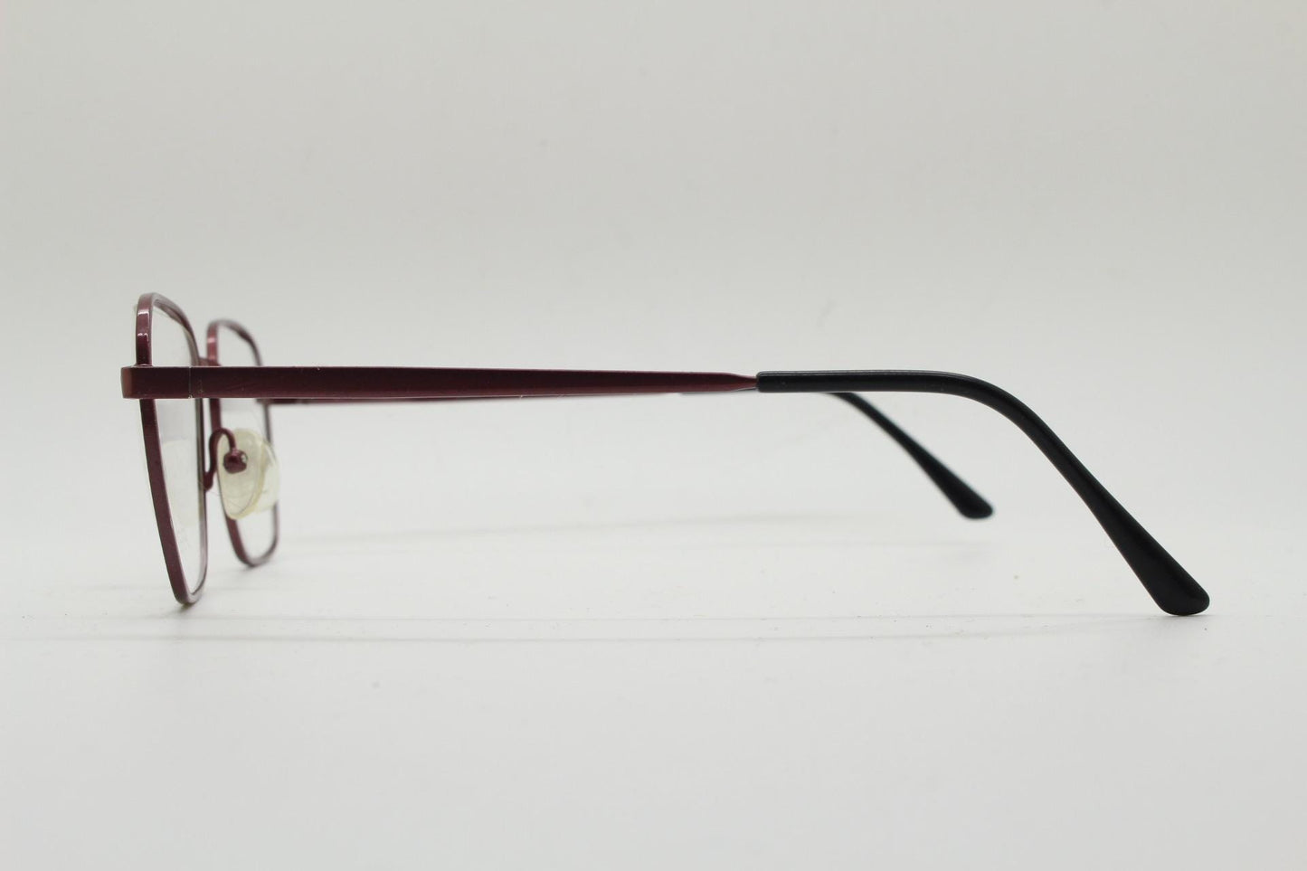 Prestige 90s vintage square metal eye glasses. Straightforward minimal design optical frames in attractive metallic brown. Prescription RX