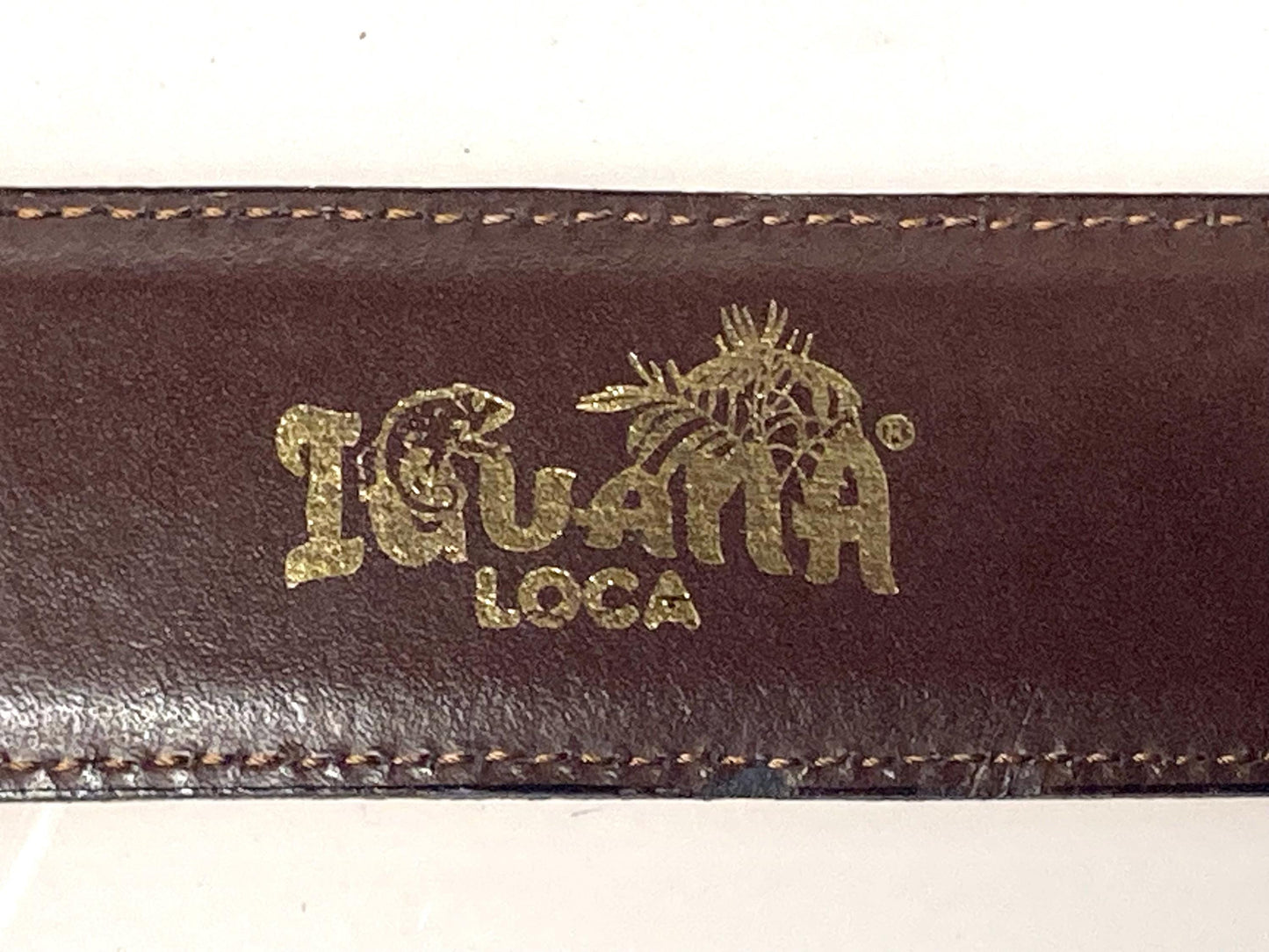 90s vintage fawn / brown genuine leather belt made in Italy by Iguana. Textured finish made to look like Ostrich. BNWT. NOS. Mens XL