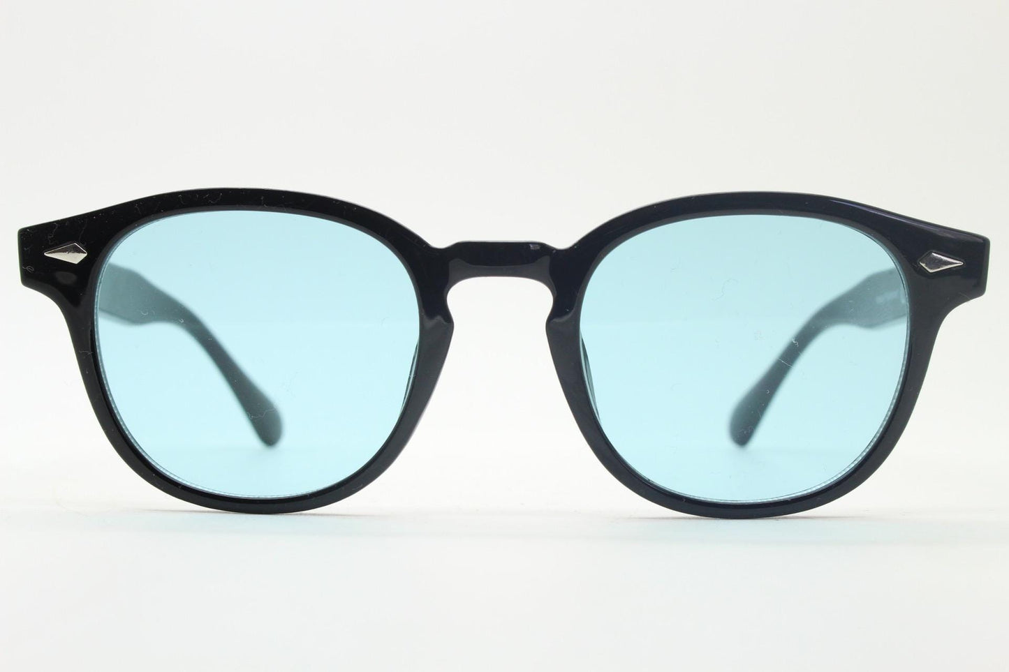 Vintage modified wayfarer design glasses. Black gloss 40s, 50s shape frame with keyhole bridge and extra light tone blue lenses. BNWT