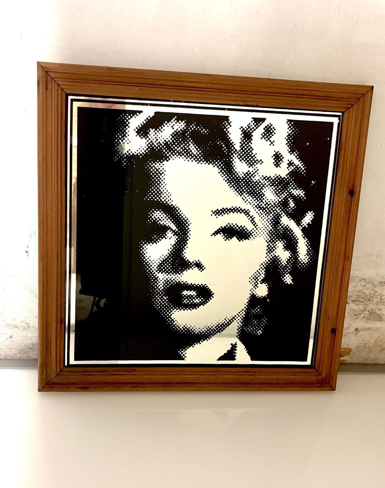 Large Marilyn Monroe vintage picture mirror. 1950s pose in solid wooden frame.