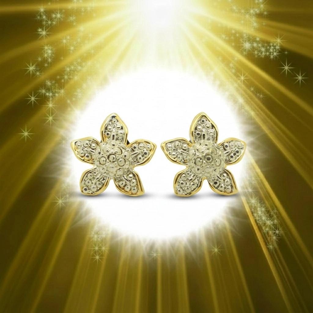 80s vintage gold and silver domed star earrings. Clip on. Textured surface to appear like small diamantes. With gift box. Rhinestone. NOS
