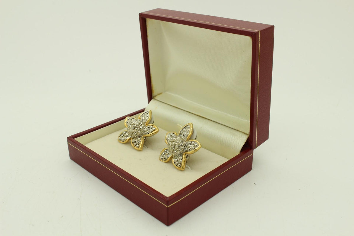 80s vintage gold and silver domed star earrings. Clip on. Textured surface to appear like small diamantes. With gift box. Rhinestone. NOS